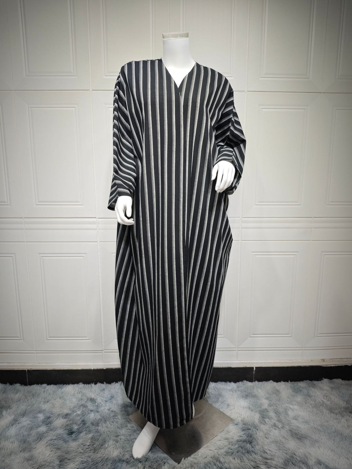 Muslim European and American women's cardigan long striped jacket Abaya zebra print