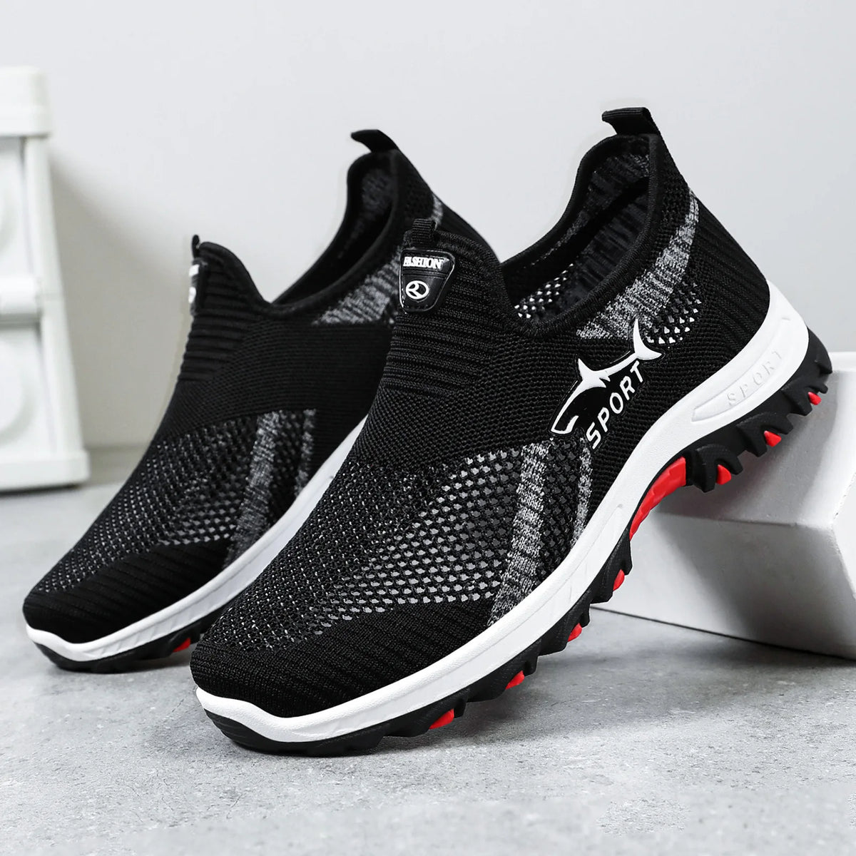 Men's Casual Shoes, Soft-Soled, Breathable Mesh Upper, Sports Shoes, Comfortable and Breathable Running Shoes