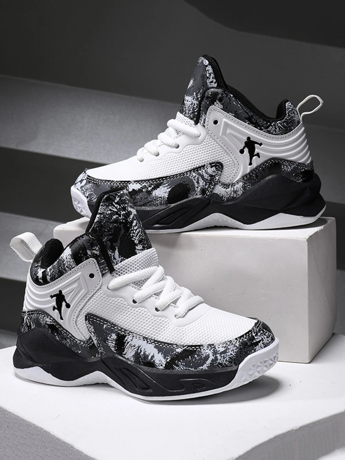 2025 New Boys Brand Basketball Shoes for Kids Sneakers Thick Sole Non-slip Children Sports Shoes Child Boy Basket Trainer Shoes