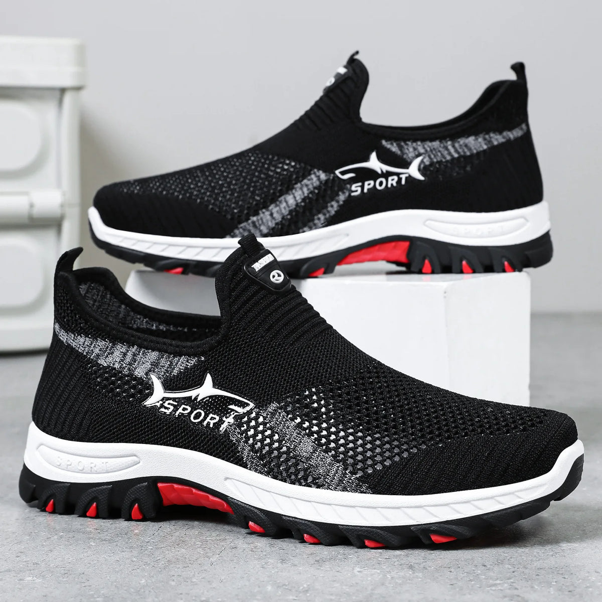 Men's Casual Shoes, Soft-Soled, Breathable Mesh Upper, Sports Shoes, Comfortable and Breathable Running Shoes